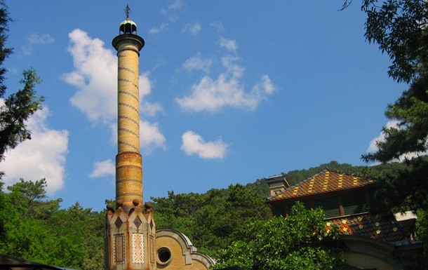 Труба парового котла в Массандровском дворце